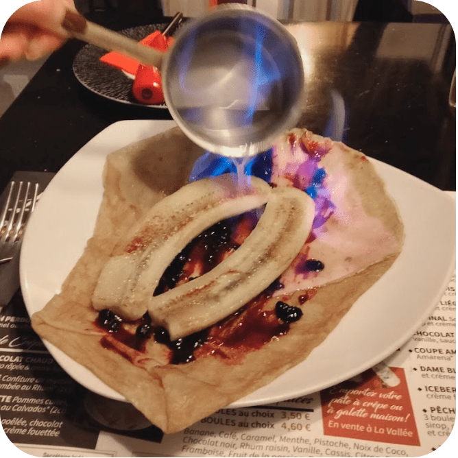 Nos savoureuses crêpes 100% pur beurre à bouafle à la crêperie la vallée